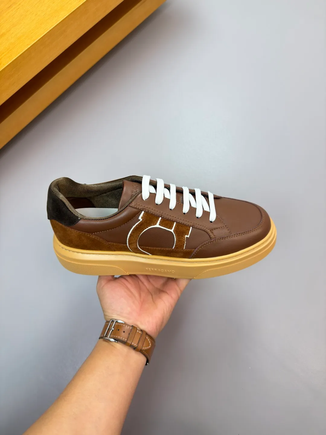 Men's men's shoes 💰440 [New style] 🏃‍♂️🏃‍♂️[Ferragamo] Ferragamo - High-end quality original order·Casual sports shoes -Upper: 🔝Nappa calfskin, suede calfskin, shoe body. Sewing brand totem, tongue air pressure brand logo -Inner: water-dyed cowhide -Outsole: ultra-light TPU foam rubber; molded outsole -Ultra-high quality control and fine workmanship: outstanding (high-end, extravagance, grade) -Size: 38-45 (46, can be customized)